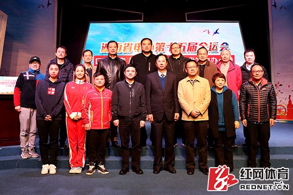 全能举重冠军奖金多少_举重全锦赛_举重全能冠军